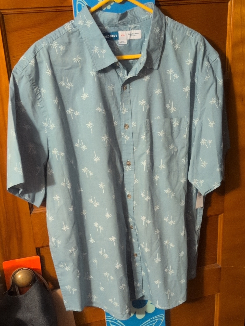 Old Navy Light Blue Short-Sleeve Palm Print Button-Up Shirt